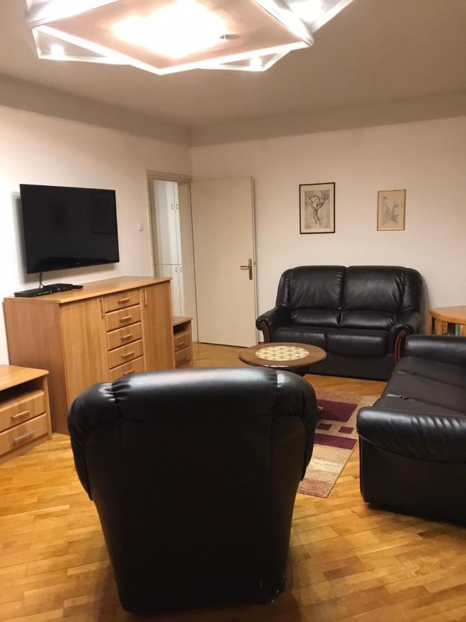 Bulevar Nt Novi Beograd, Zemun Exterior foto